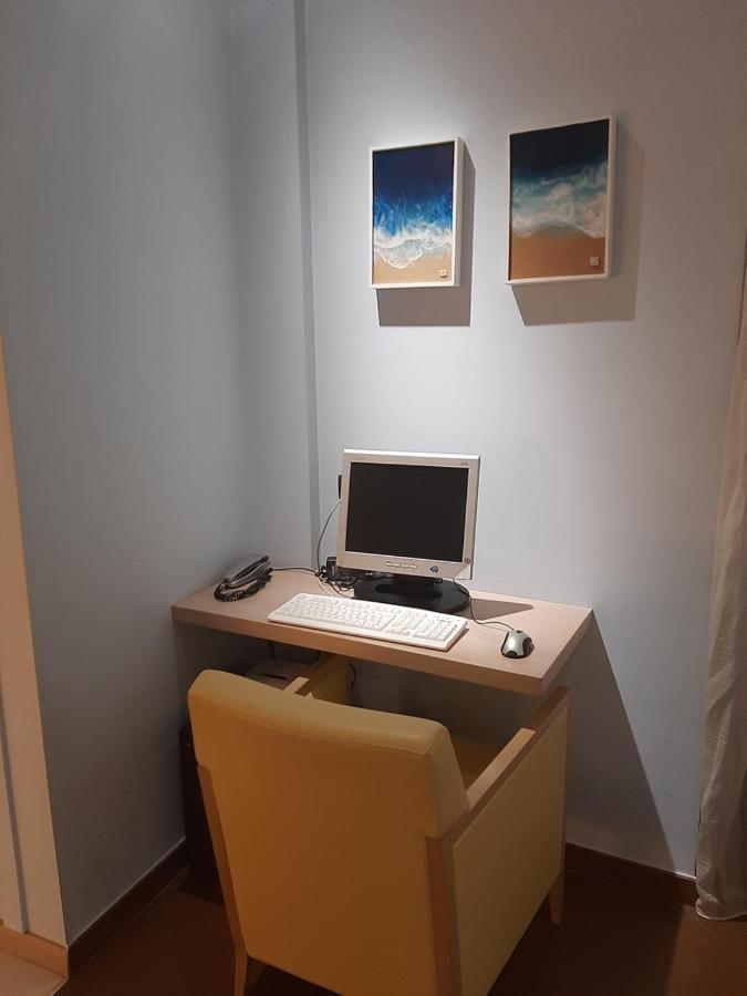 Hotel Chiaraluna Чивитанова-Марке Экстерьер фото